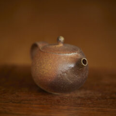 Duchek’s rye teapot #32425