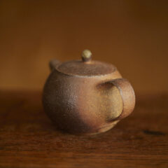 Duchek’s rye teapot #32425