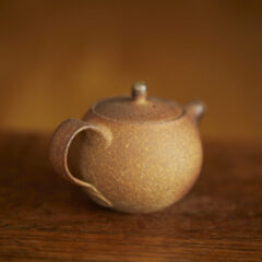 Duchek’s rye teapot #32425