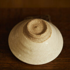 Duchek’s white cup #35625