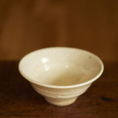 Duchek’s white cup #35625