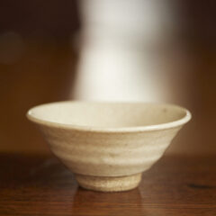 Duchek’s white cup #35625