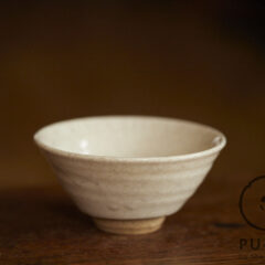 Duchek’s white cup #36425