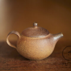Duchek’s rye teapot #02826