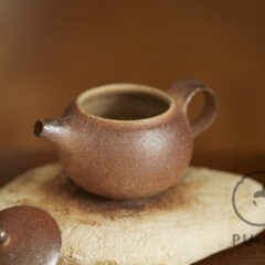 Duchek’s rye teapot #02826