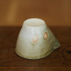 Teo’s porcelain pitcher #06126