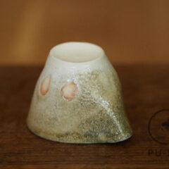 Teo’s porcelain pitcher #06126