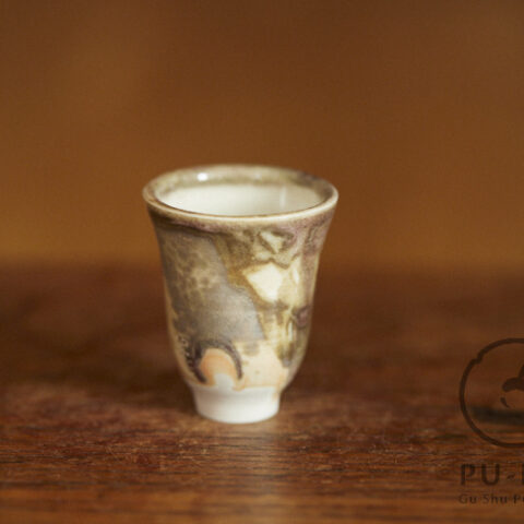 Teo’s porcelain cup #08426